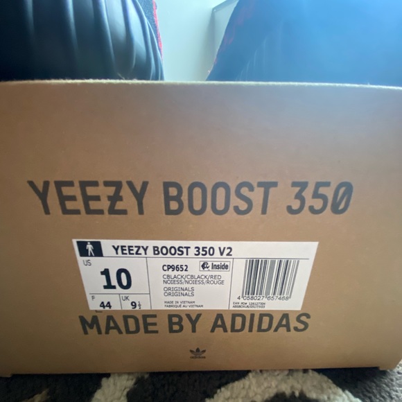 Yeezy boost 350 bred